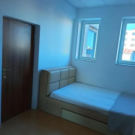 Sunrise Faleza Nord Apartman *