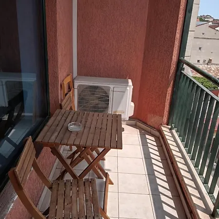 Sunrise Faleza Nord Apartman *